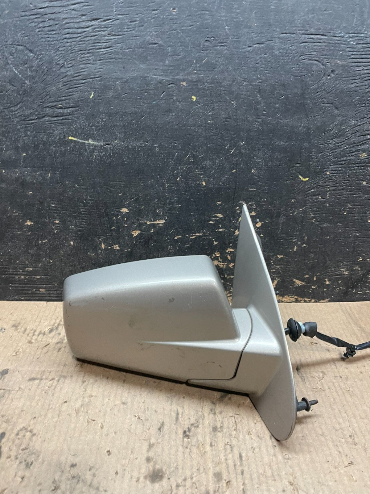 2004 to 2009 Cadillac SRX Right Passenger Rh Side View Door Mirror Oem Y1585 MS0