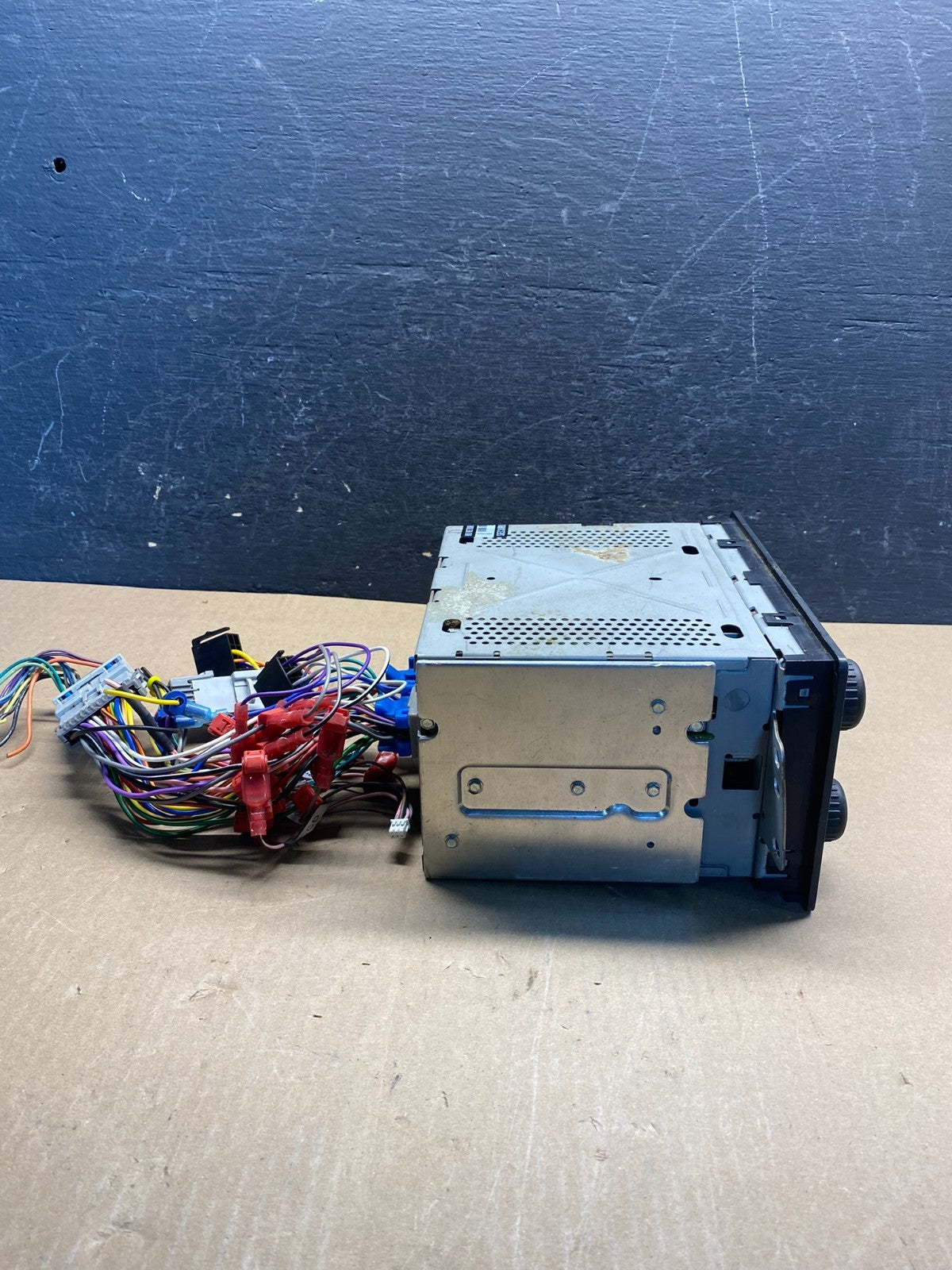 2003 to 2006 Silverado Tahoe Sierra AM FM CD Radio Receiver Head Unit ag1807 DG2