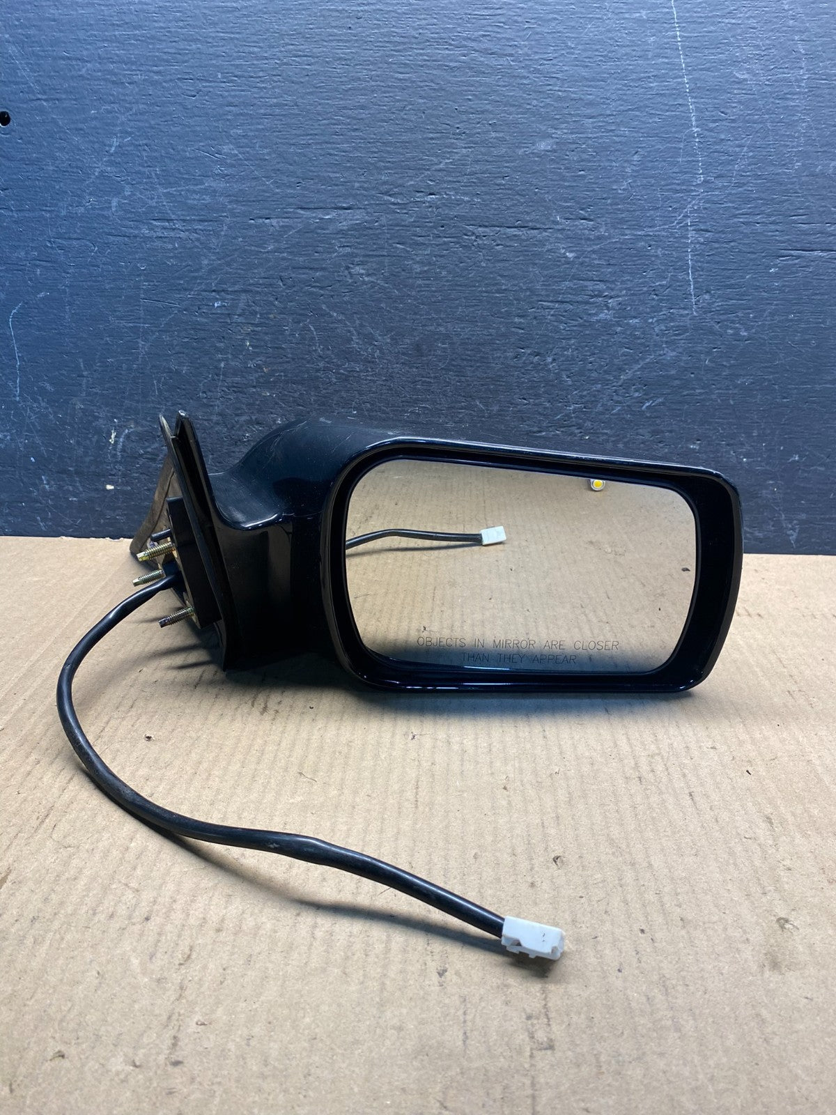 2000-2004 Toyota Avalon Right Passenger View Door Mirror AE6328 DW9