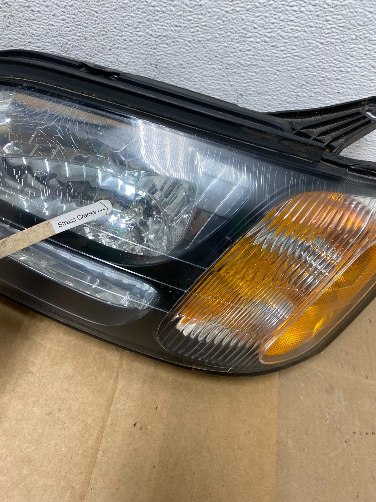 2001 to 2004 Subaru Legacy Outback Left+Right Headlights DEPO AE4825 DW5