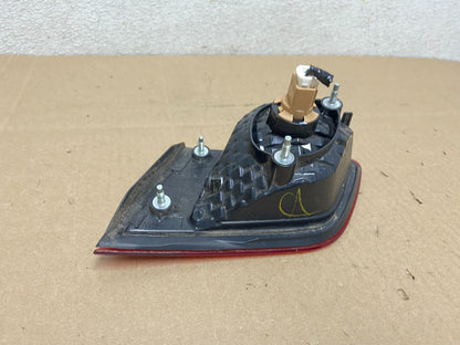 2010-2014 Subaru Legacy Left Driver Lh Side Tail Light Inner Oem J8407 DW3