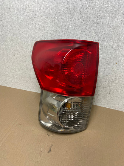 2007 to 2013 Toyota Tundra Left Driver LH Tail Light AE6921 LK0