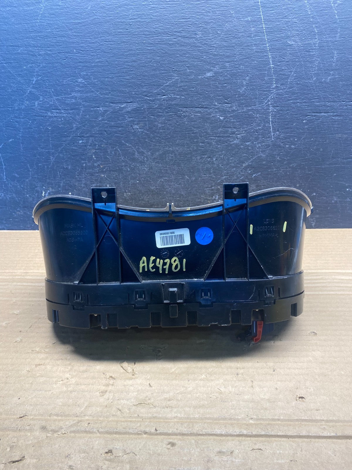 2015 Chrysler 200 Speedometer Instrument Cluster Gauges AE4781 DG3