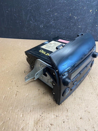 2004 to 2010 Toyota Sienna AM FM CD WMA Mp3 Radio Receiver AE4063 DG2