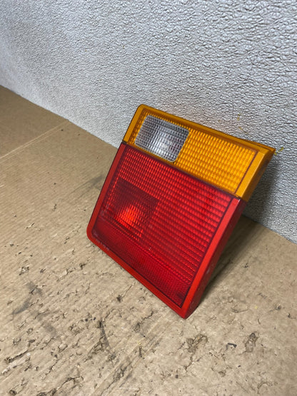 1995 to 1999 Range Rover P38 Right Passenger Side Inner Tail Light Oem W7546 DW1