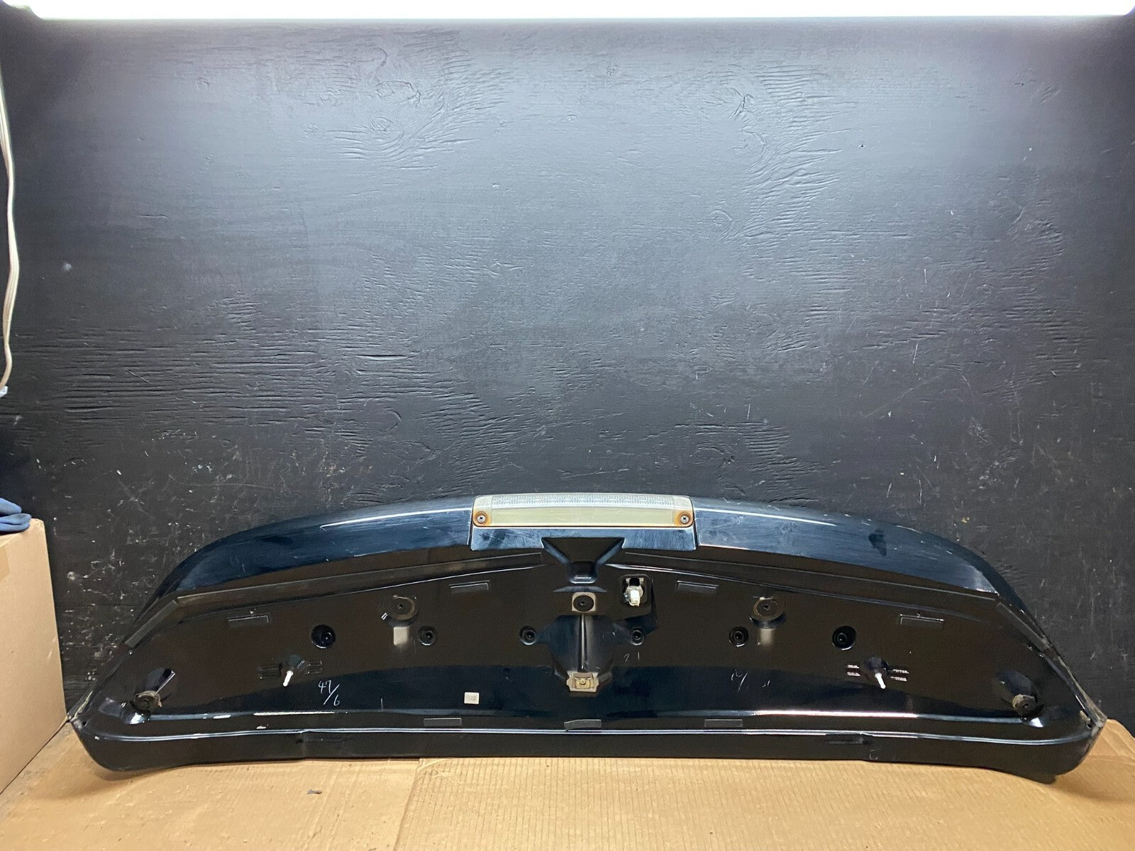 2004 to 2009 Lexus RX350 Rear Trunk Lid Tail Gate Lift Gate Spoiler G5636 DG4