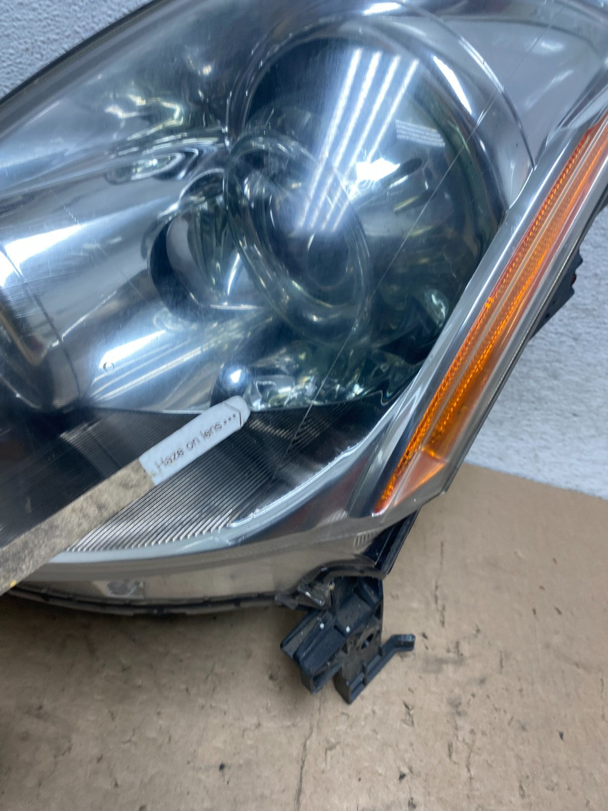 2006 to 2010 Infiniti M35 Left Driver Side Hid Xenon Headlight AG5603 DW4