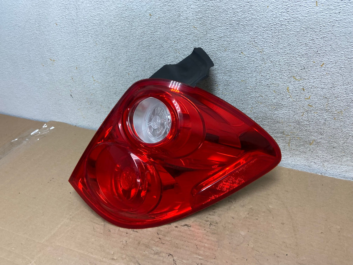 2010 to 2015 Chevrolet Equinox Right Passenger Rh Side Tail Light AH9494 LK1