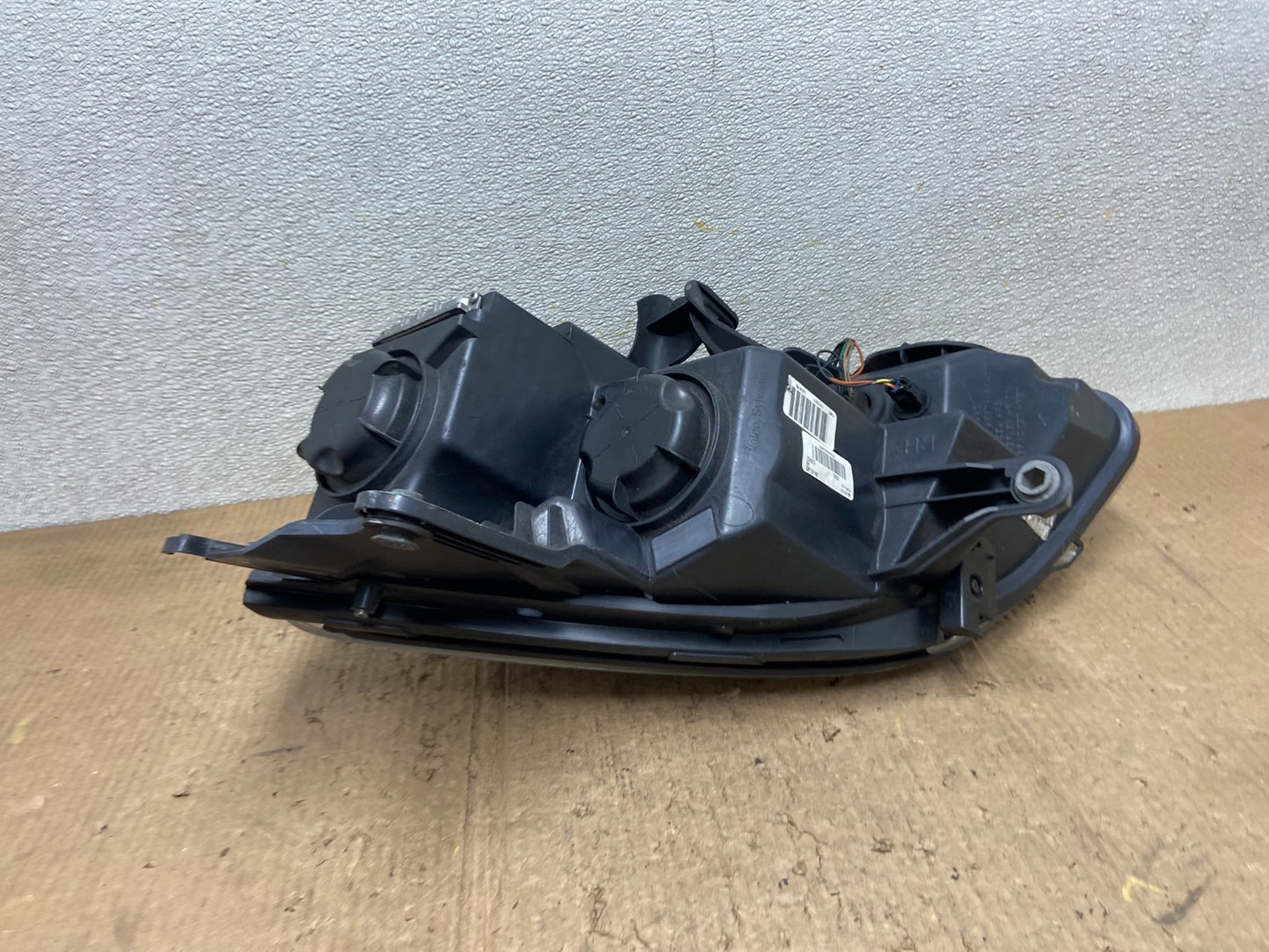 2007-2012 Gmc Acadia Xenon Headlight Right Passenger Side Oem AA8488 DW7