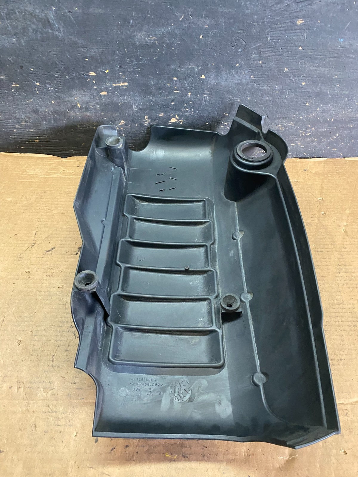 2007 to 2008 GMC Acadia 3.6L VVT Engine Cover Shield OEM S0466 DG6