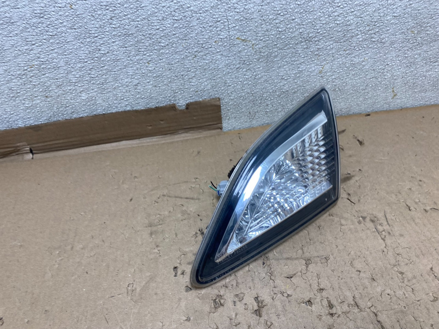 Sedan 2010-2013 Mazda 3 Right Passenger RH Side Inner Tail Light OEM U2276 DW1