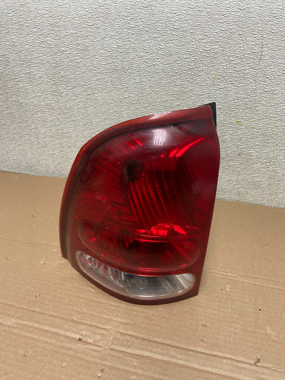 2004 to 2007 Buick Rainier Left Driver LH Tail Light OEM AB1284 LK0