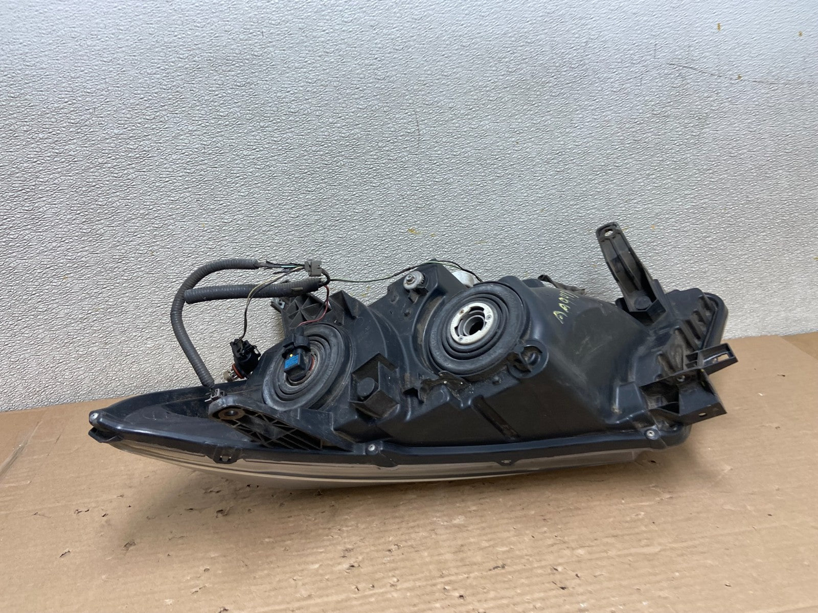 2013 to 2016 Nissan Pathfinder Right Passenger RH Side Headlight DEPO AA9417 DW5
