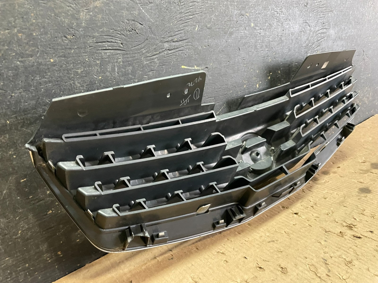 2007 to 2008 Nissan Maxima Front Upper Grill Grille Chrome OEM Z5641 DG5