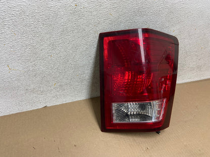 2007 to 2010 Jeep Grand Cherokee Right Passenger Tail Light AH5690 LK1