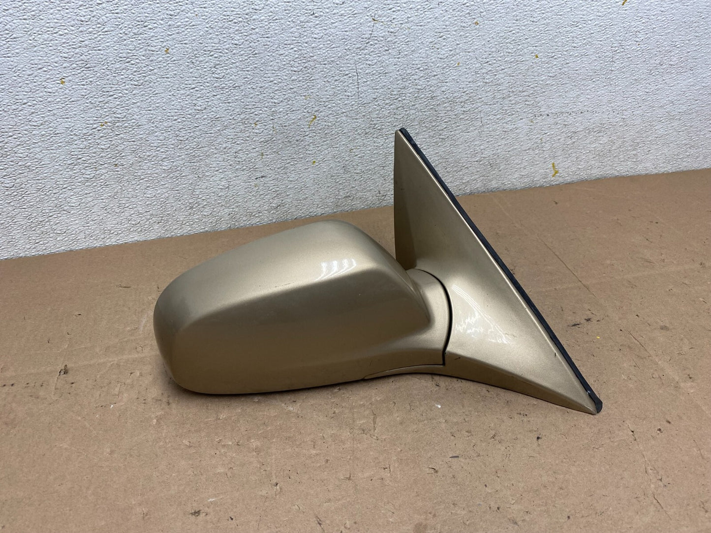 2004 to 2006 Suzuki Verona Right Passenger View Door Mirror M3893 DG0