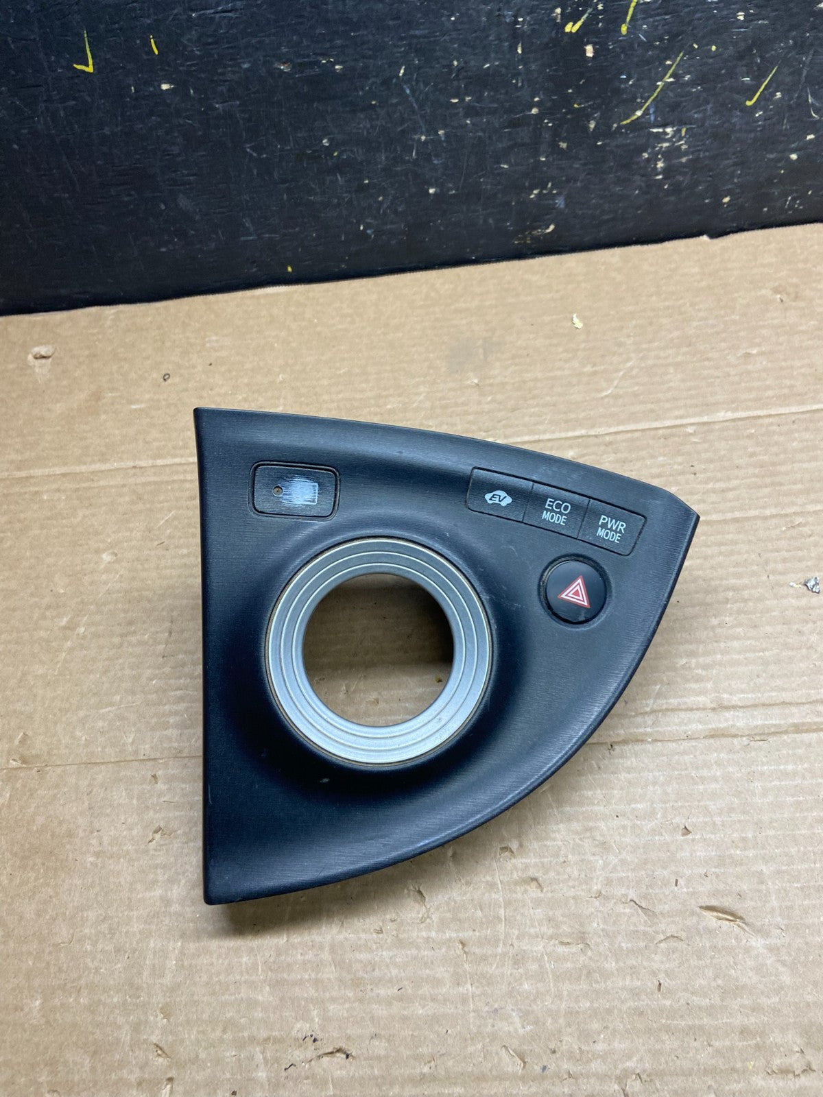 2010 to 2015 Toyota Prius 1.8L Gear Shifter Trim Panel Cover Bezel w0327 DG0