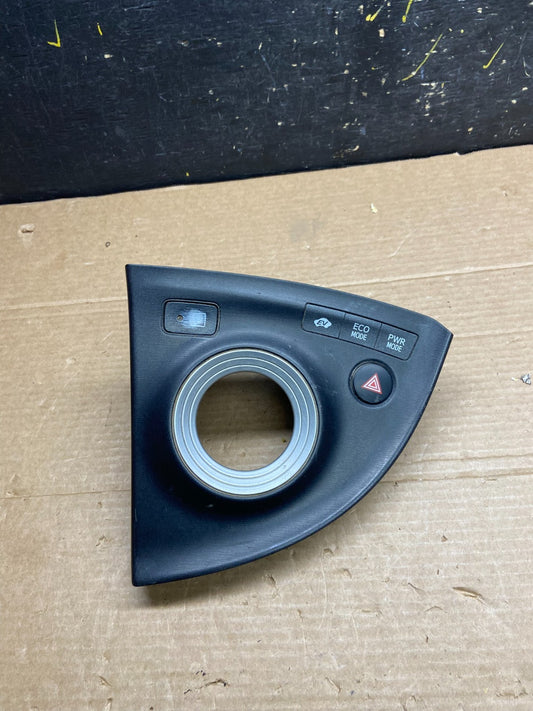 2010 to 2015 Toyota Prius 1.8L Gear Shifter Trim Panel Cover Bezel w0327 DG0