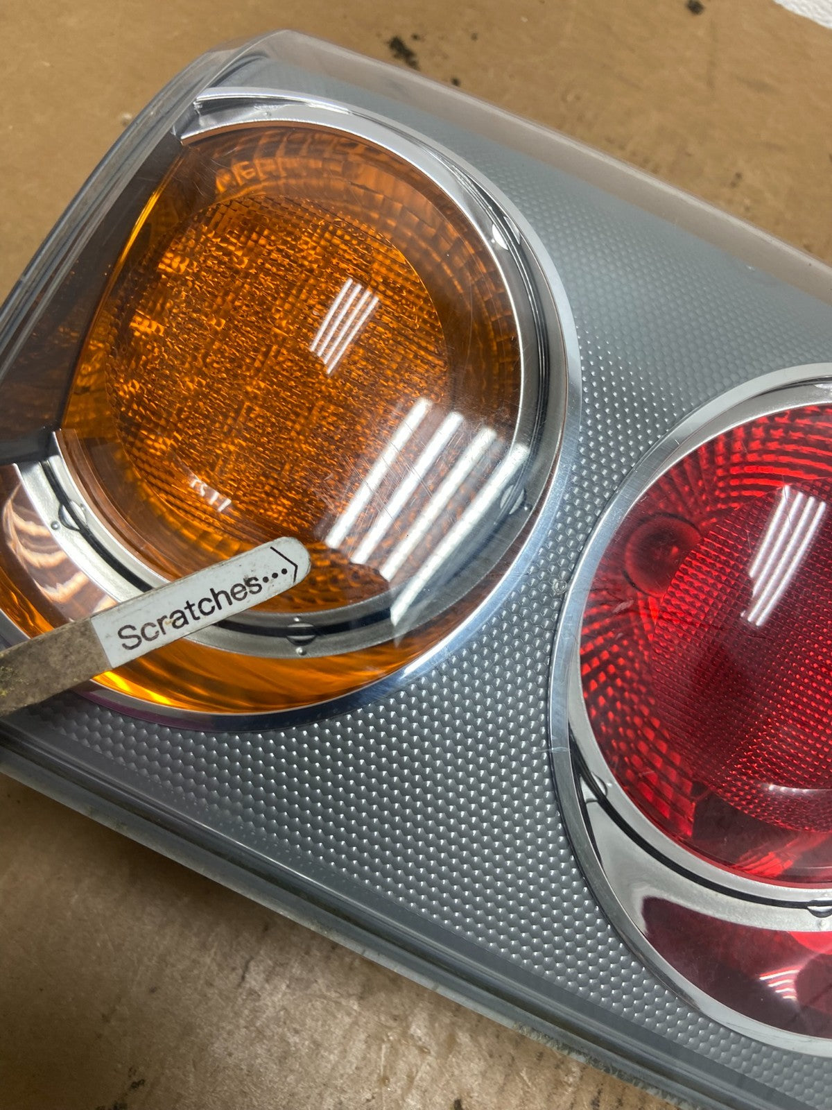 2003-2005 Land Rover Range Rover L322 Right Passenger Tail Light AE0418 DW3