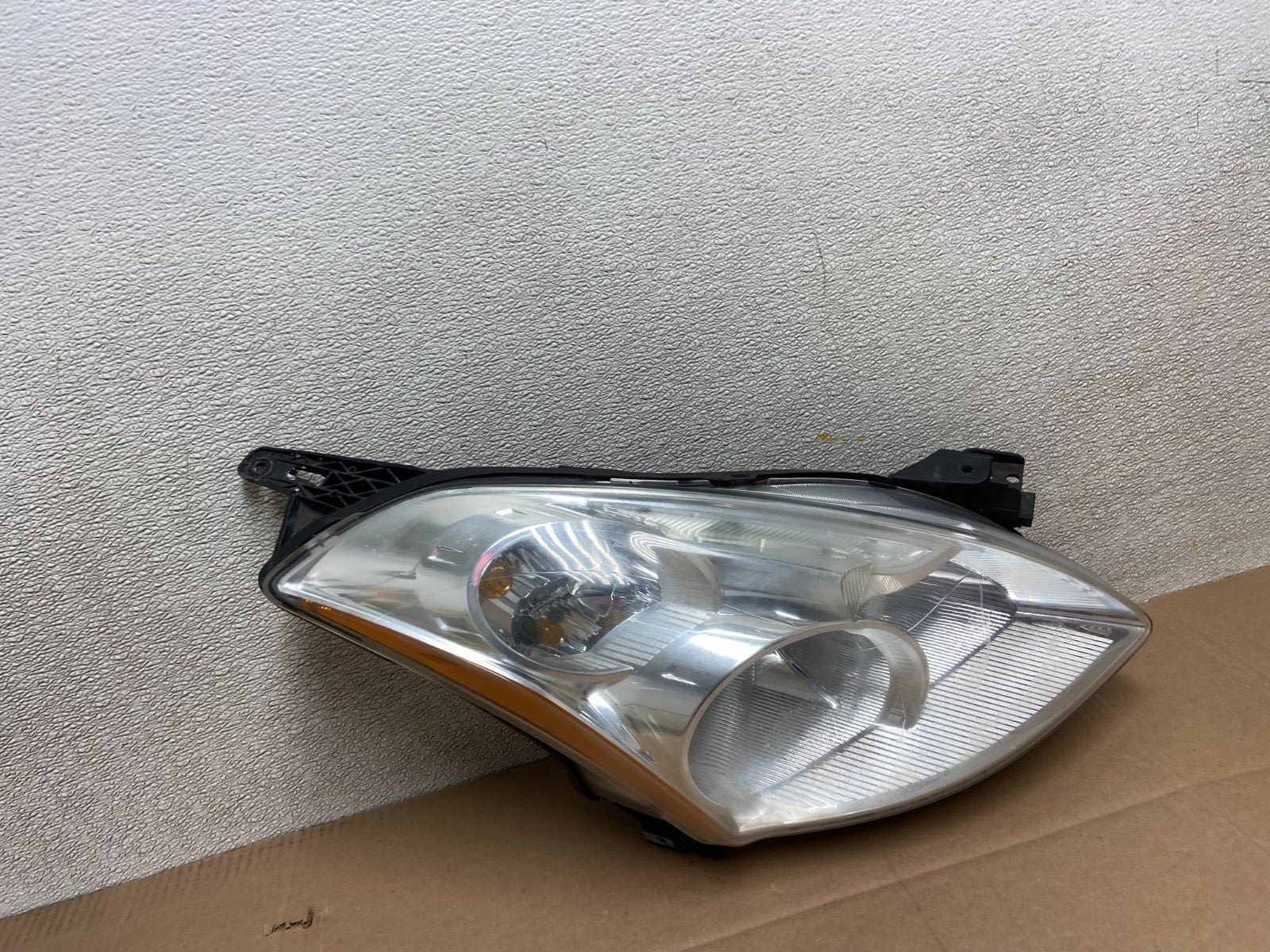 Sedan 2010 2011 2012 Nissan Altima Headlight Right Passenger Rh Y0907 DW2