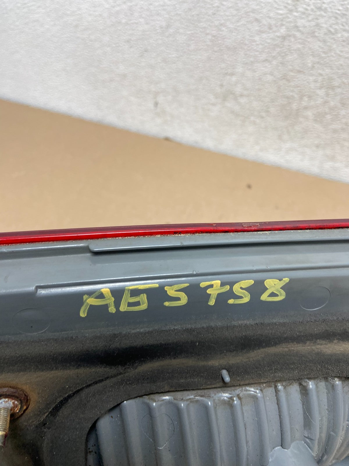2005 2006 2007 Honda Odyssey Inner Right Passenger RH Tail Light AG5758 DW5