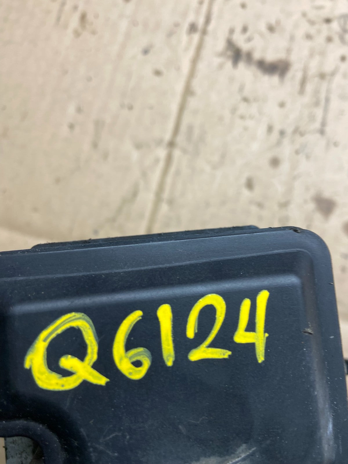 2011 - 2014 Ford E250 E350 Van ABS Anti Lock Brake Pump Module q6124 DG7