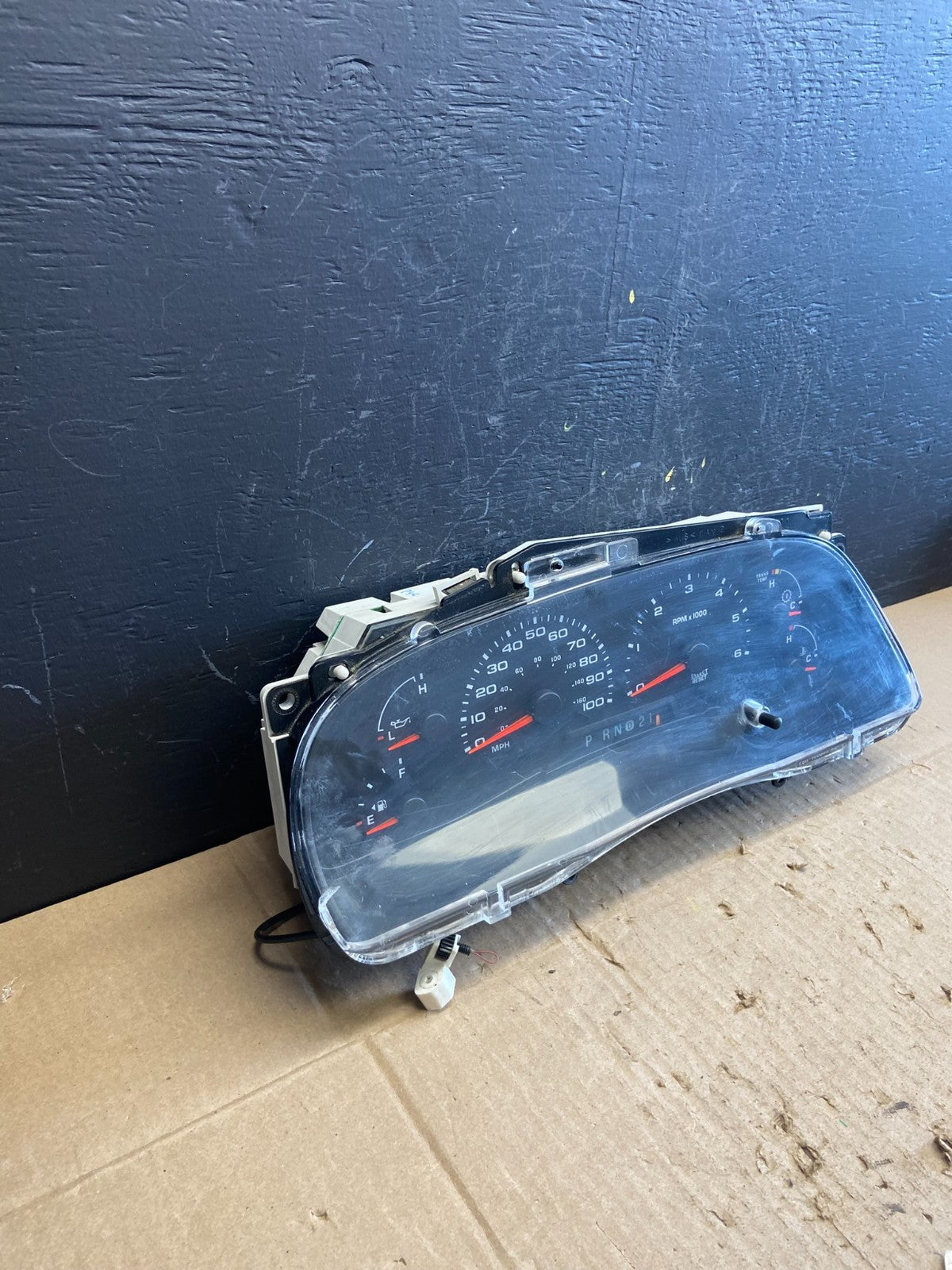 2000 2001 2002 Ford Expedition Speedometer Instrument Gauge Cluster ab9862 DG2