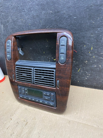 2002 to 2005 Ford Explorer Radio Dash Bezel Climate Control Air Vent u4804 DG2