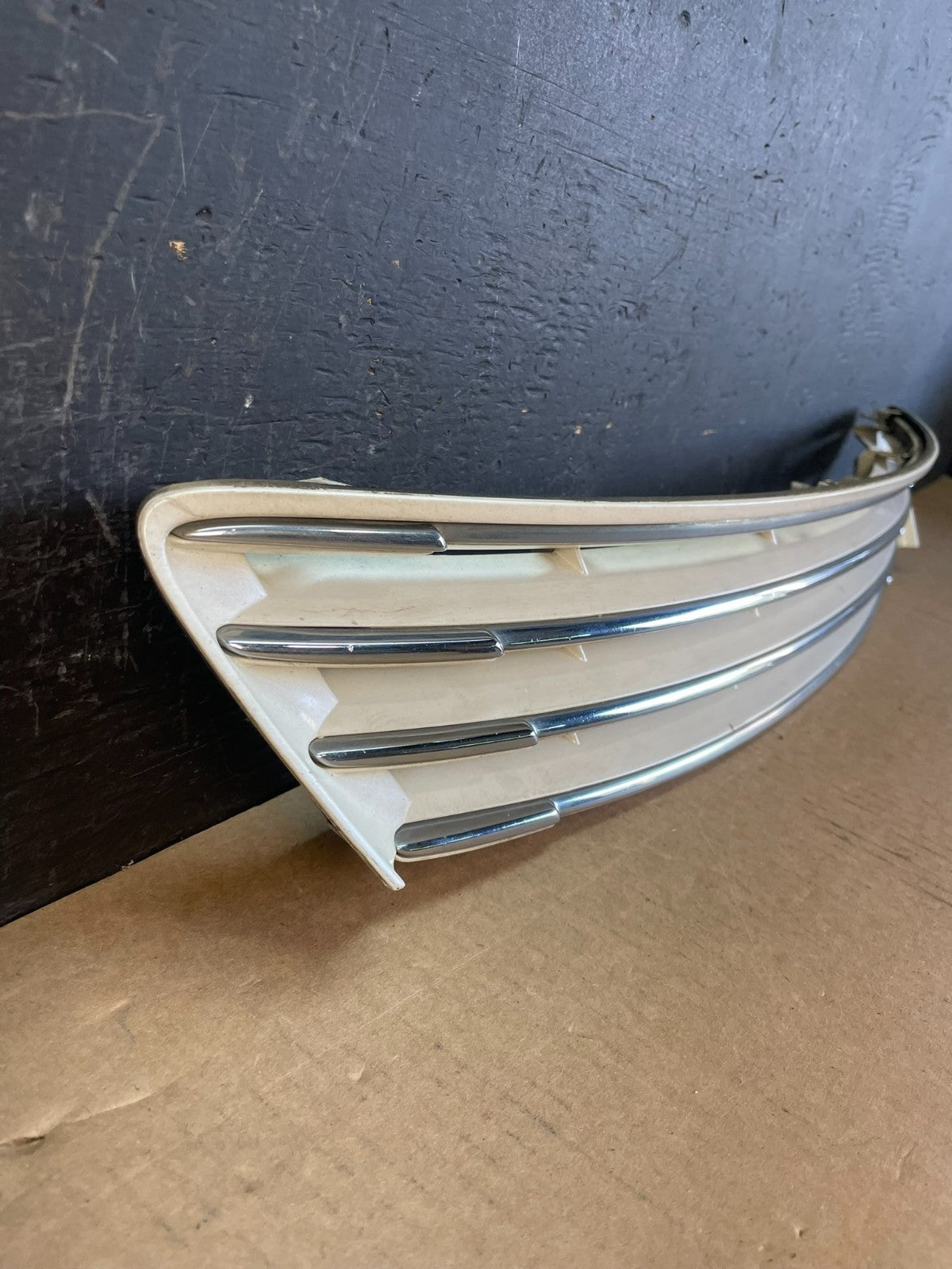 2002 to 2003 Lexus ES300 Front Upper Grill Grille AD0233 DG2