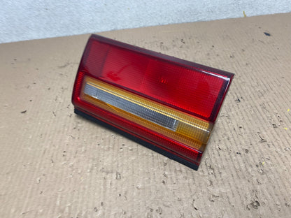 1990 - 1991 Toyota Camry Right Passenger Inner Tail Light Oem M9468 DW2