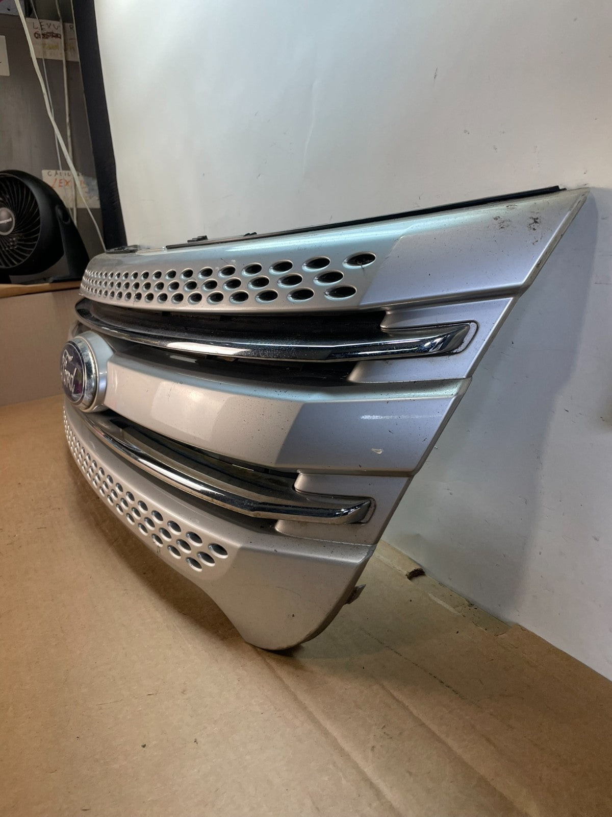 2011 to 2015 Ford Explorer Upper Front Grill Grille AG0919 DG1