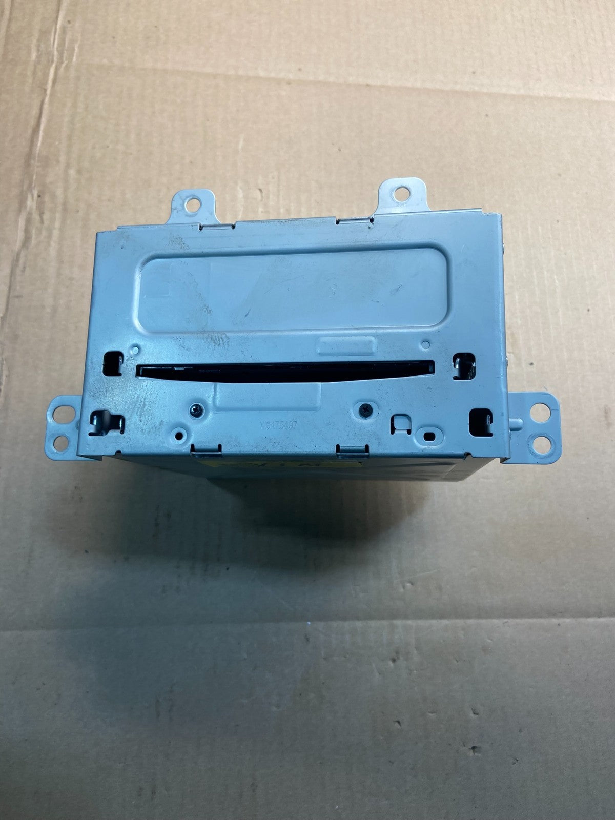 2011 to 2012 Chevrolet Equinox Cruze Radio Cd Receiver 20983517 Y7559 DG5