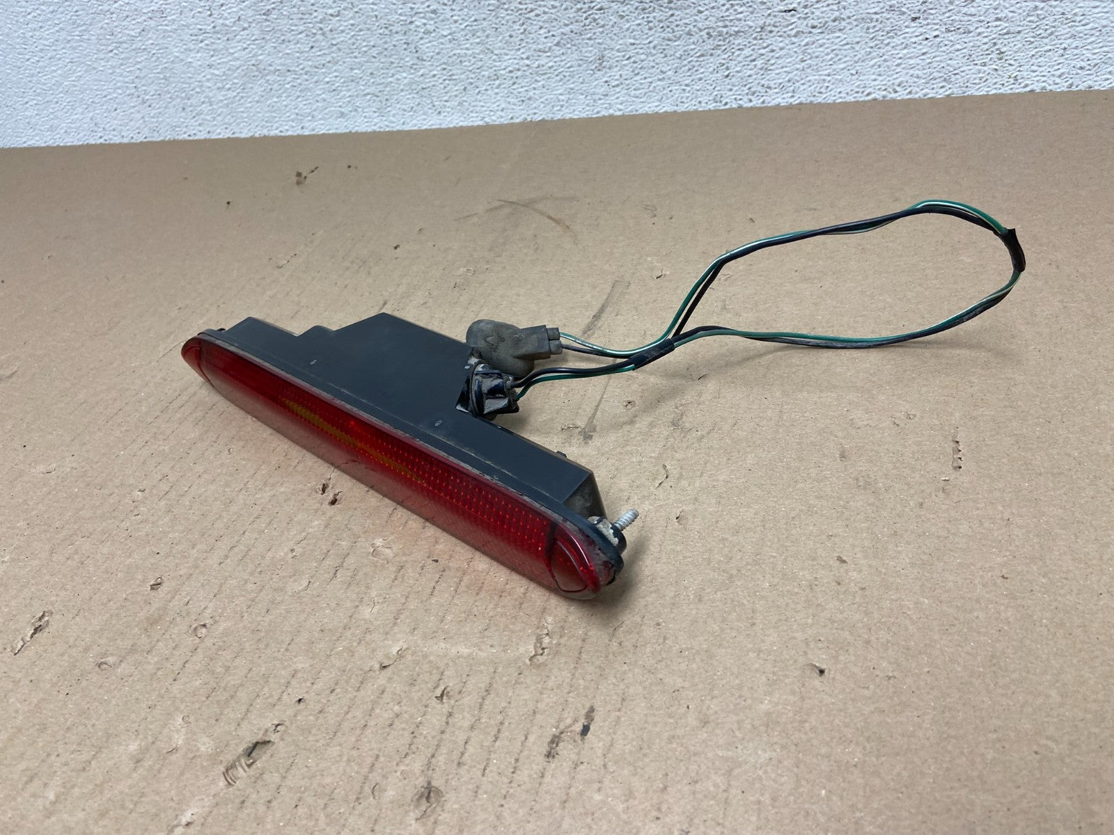 2003 to 2008 Honda Pilot High Mounted 3rd Third Stop Brake Light Lamp AE7202 DG1