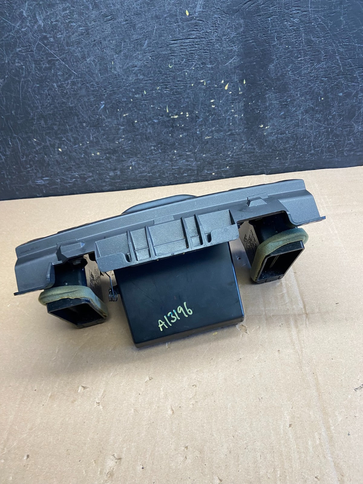 2007 to 2012 Nissan Versa Center Vent Dash Radio Trim Bezel AI3196 DG6