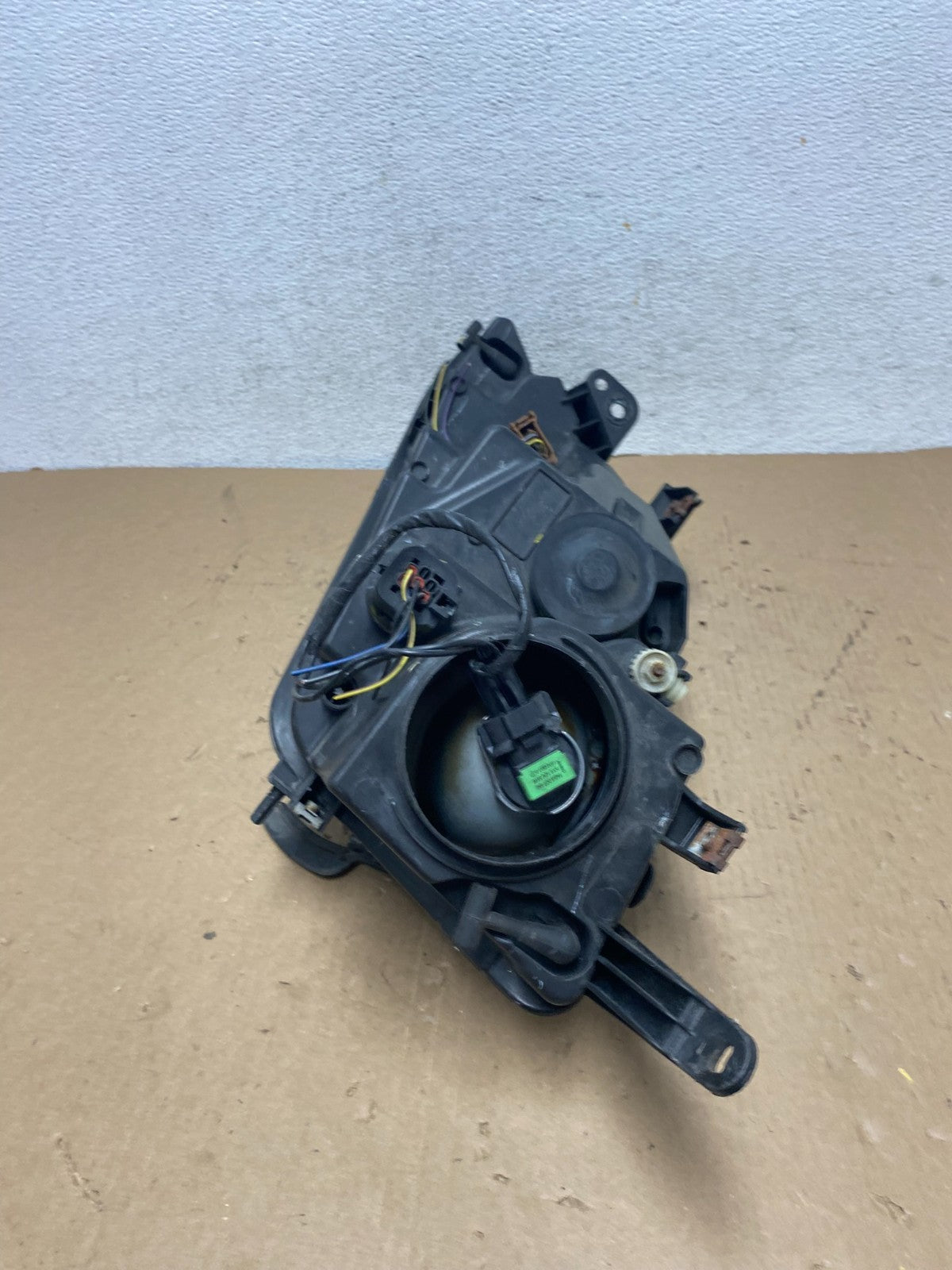 2010 2011 2012 Ford Fusion Right Passenger RH Headlight Halogen AD8029 DW7