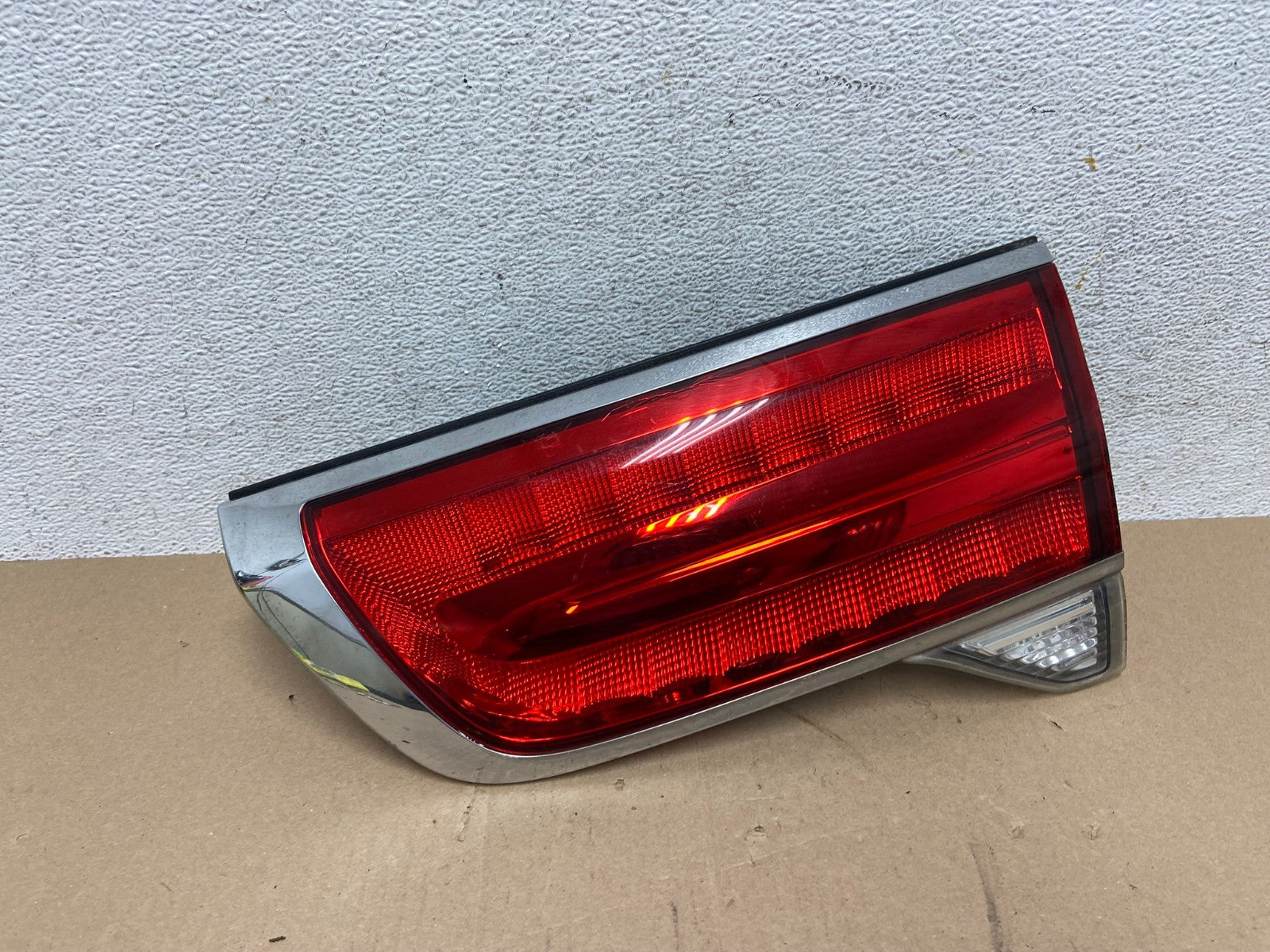 2011 to 2015 Lincoln MKX Right Passenger RH Side Inner Tail Light AE7209 LK0