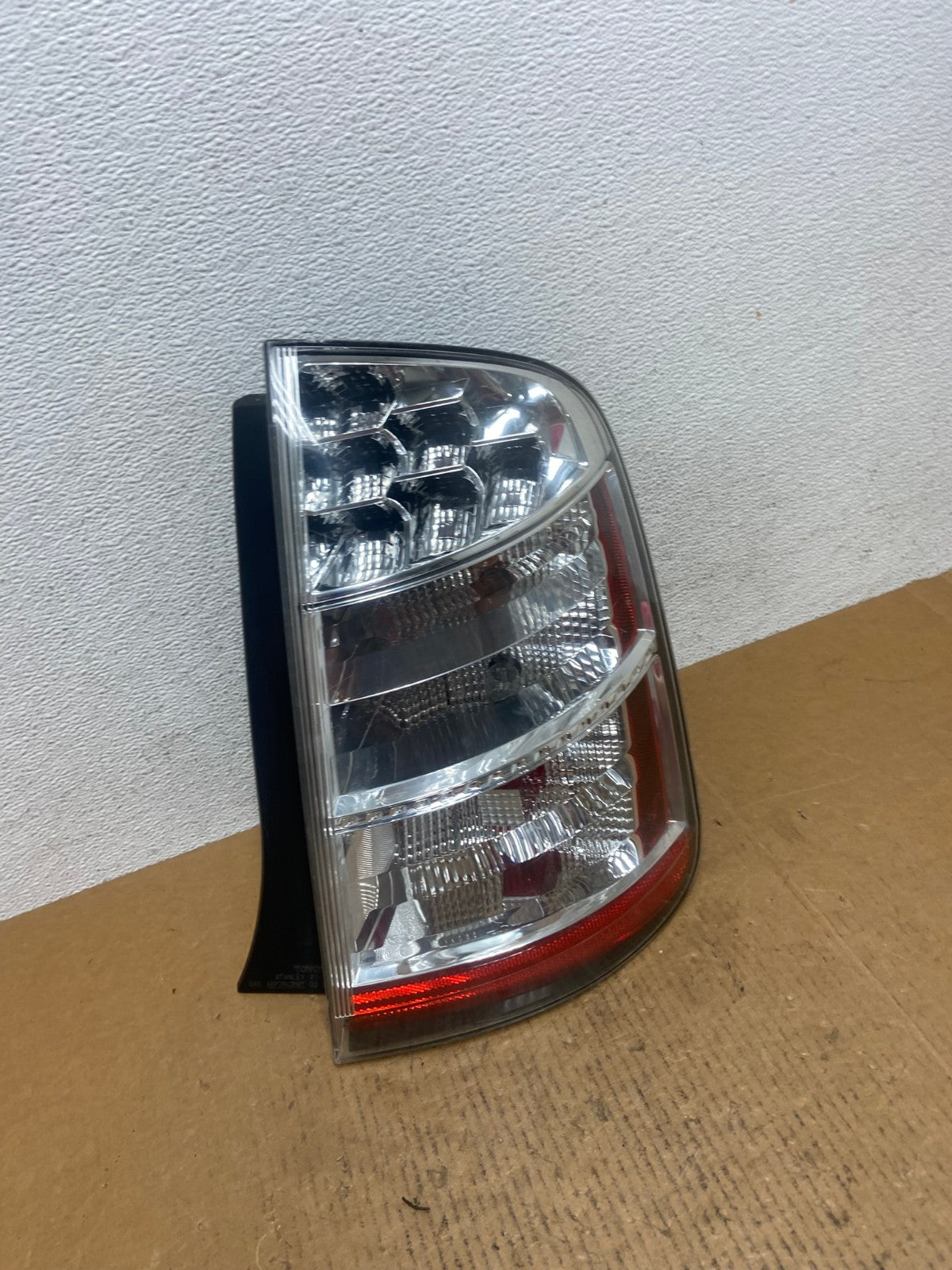 2006 to 2009 Toyota Prius Tail Light Right Passenger Side AE0430 LK2