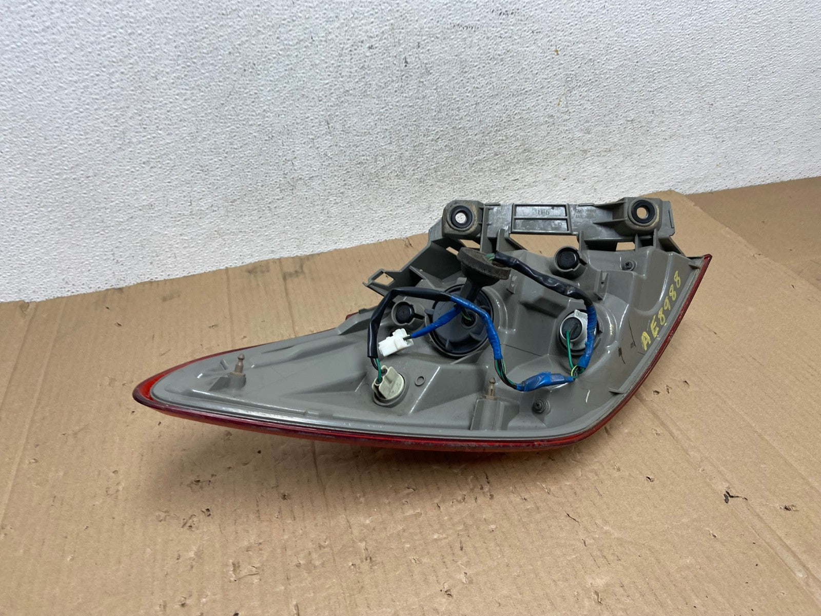 2011 - 2014 Nissan Murano Right Passenger Side RH Tail Light AE8988 LK5