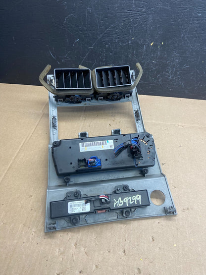 2007 to 2011 Dodge Nitro Dash Climate Temperature Control Radio Bezel ab9299 DG5