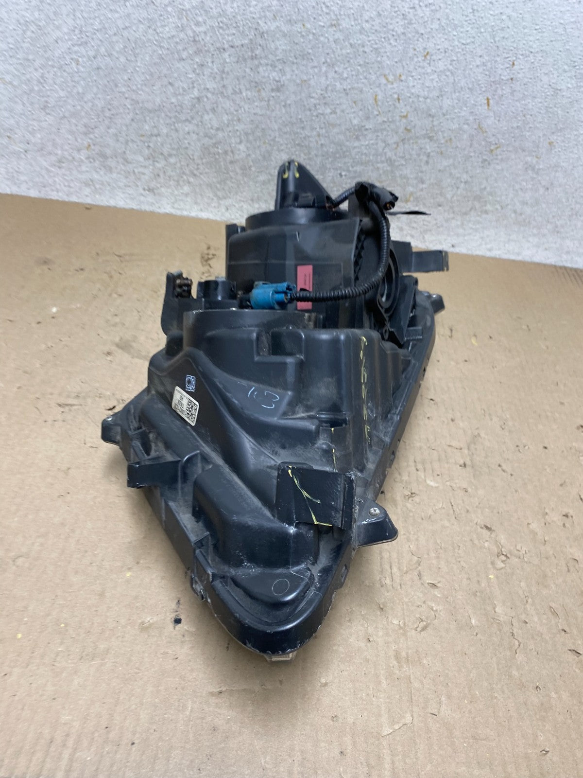 2011 to 2013 Honda Odyssey Front Right Passenger Headlight Halogen AJ2324 DW9