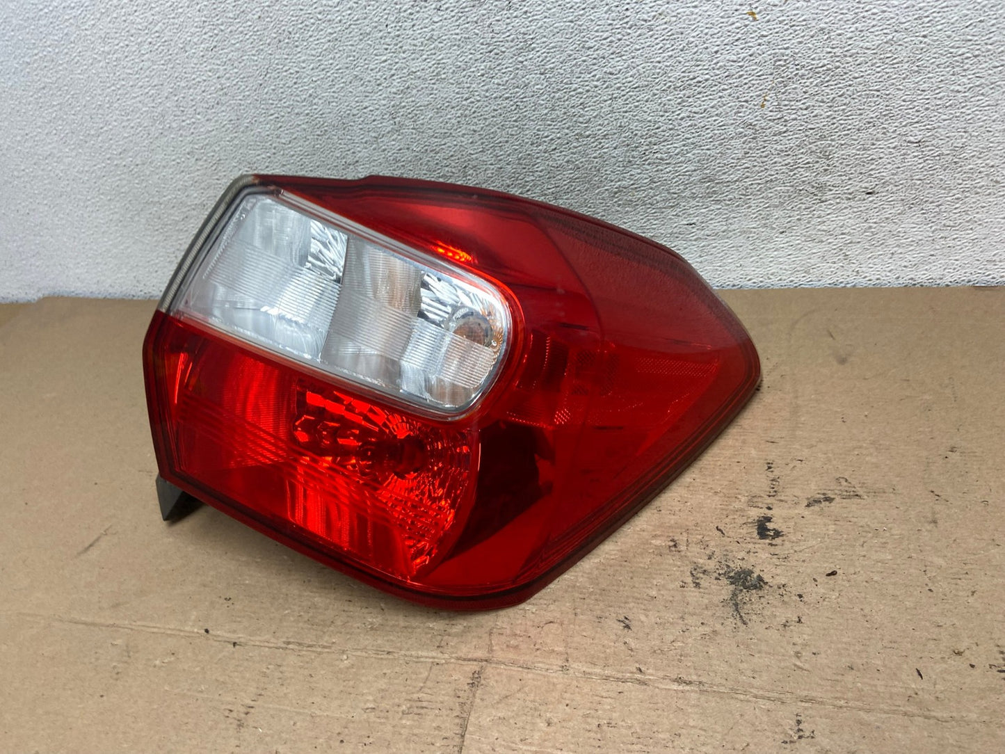 2012-2016 Subaru Impreza Crosstrek Right Passenger Tail Light AF4854 LK1