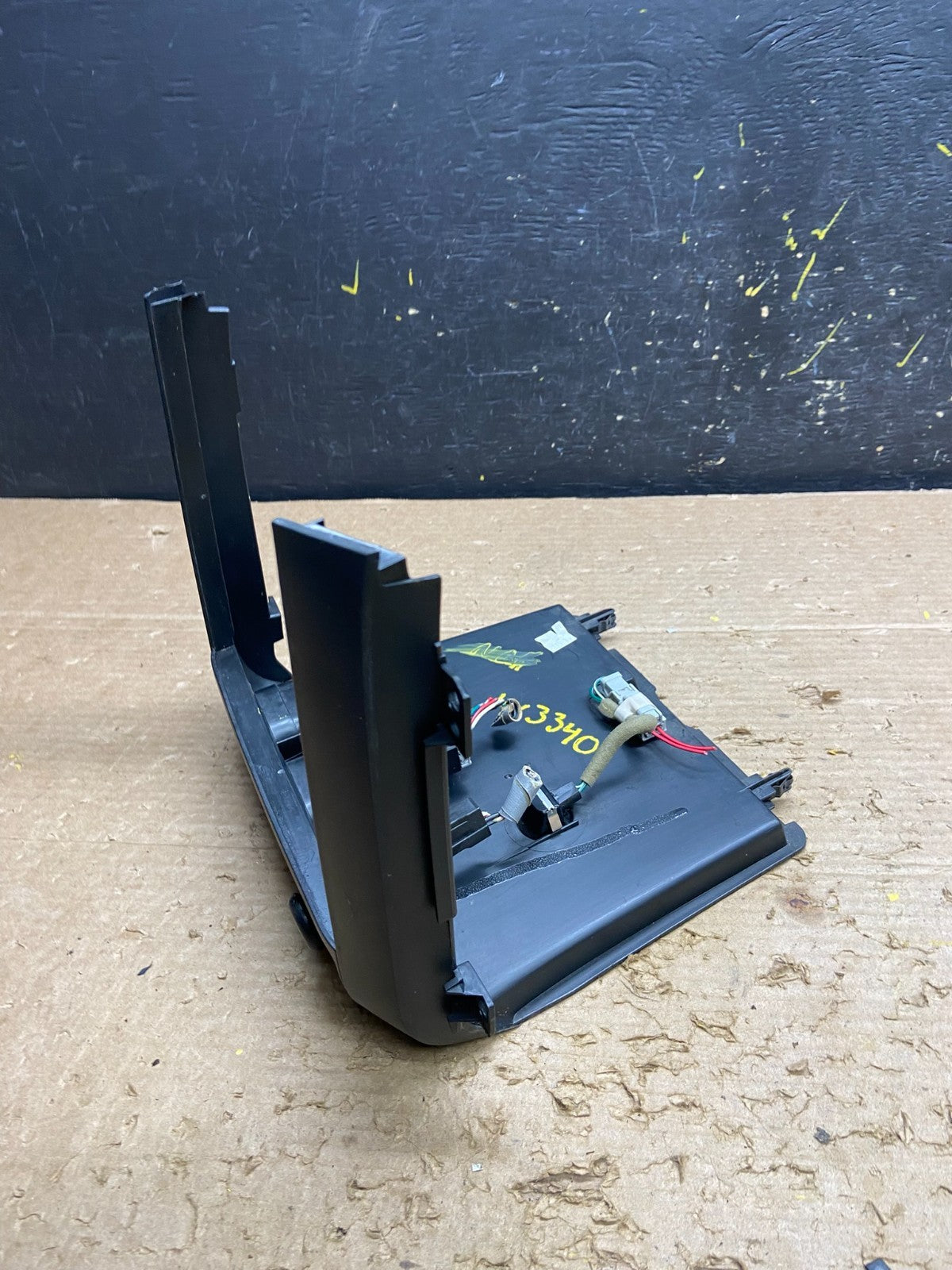 2004 to 2007 Honda Pilot Lower Dash Trim Switch Panel Oem W3330 DG2