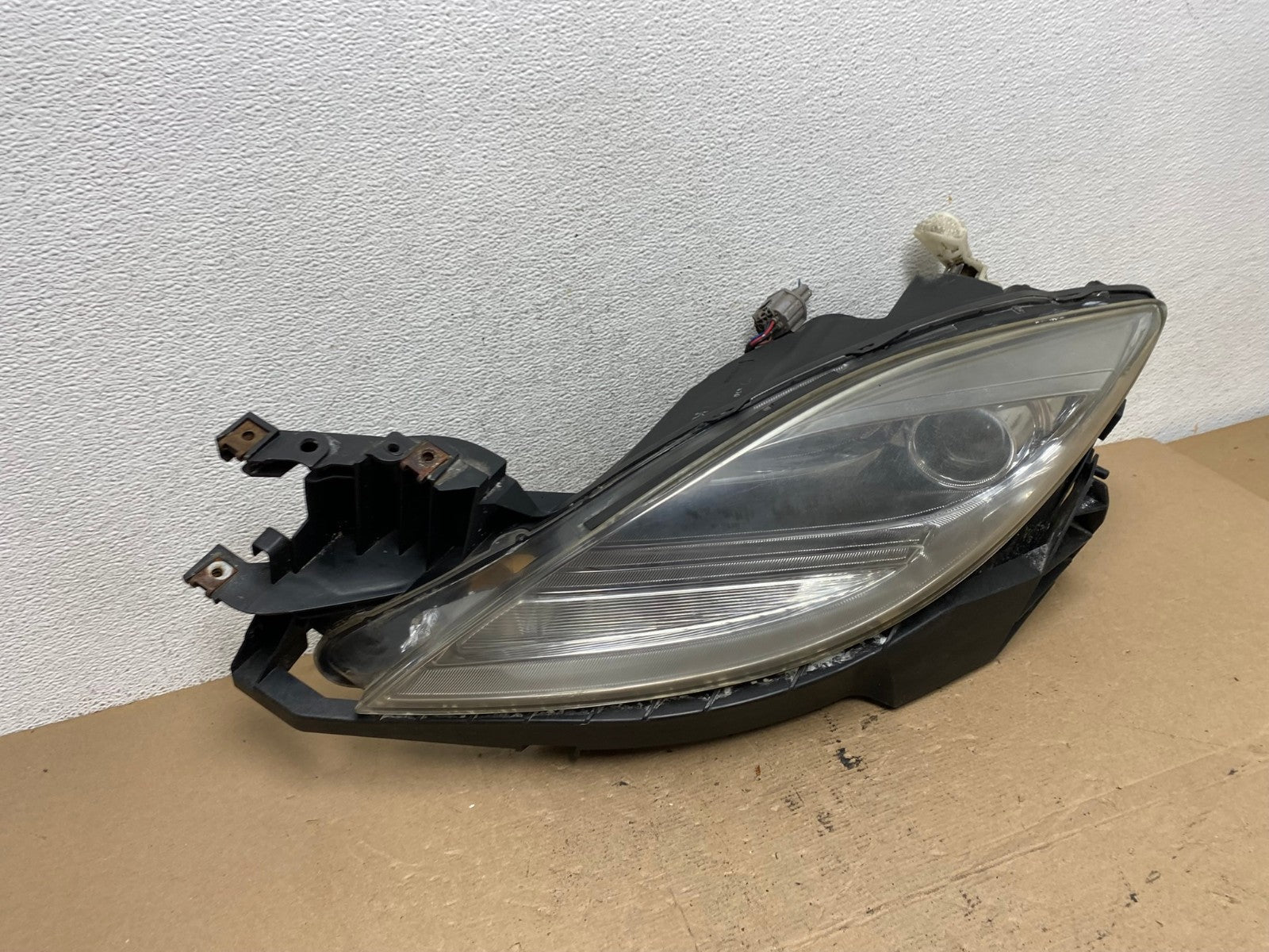 2009 - 2010 Mazda 6 Left Driver LH Side Halogen Headlight AF4520 LK2