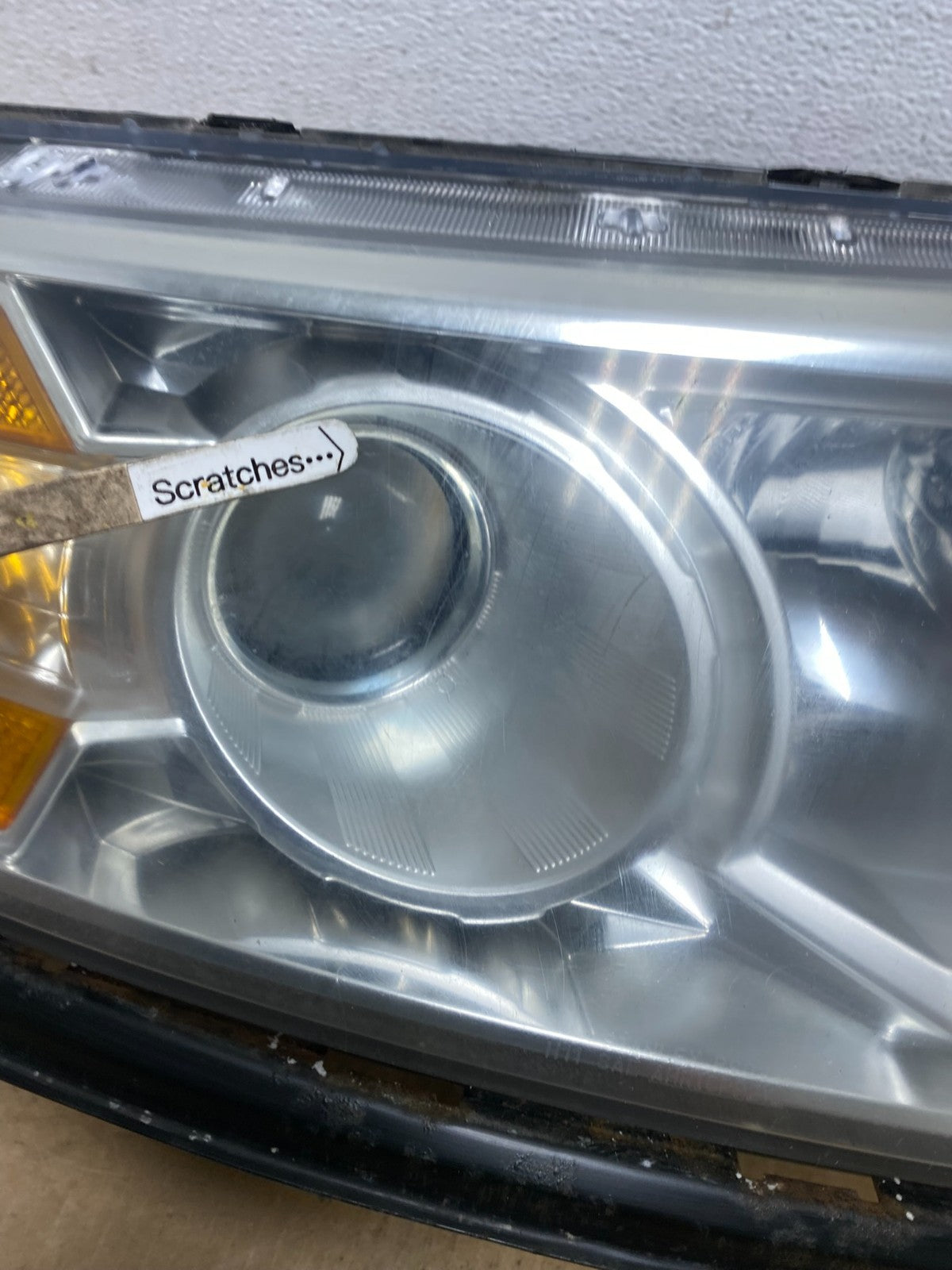 2011 to 2013 Honda Odyssey Front Right Passenger Headlight Halogen AC1791 DW3