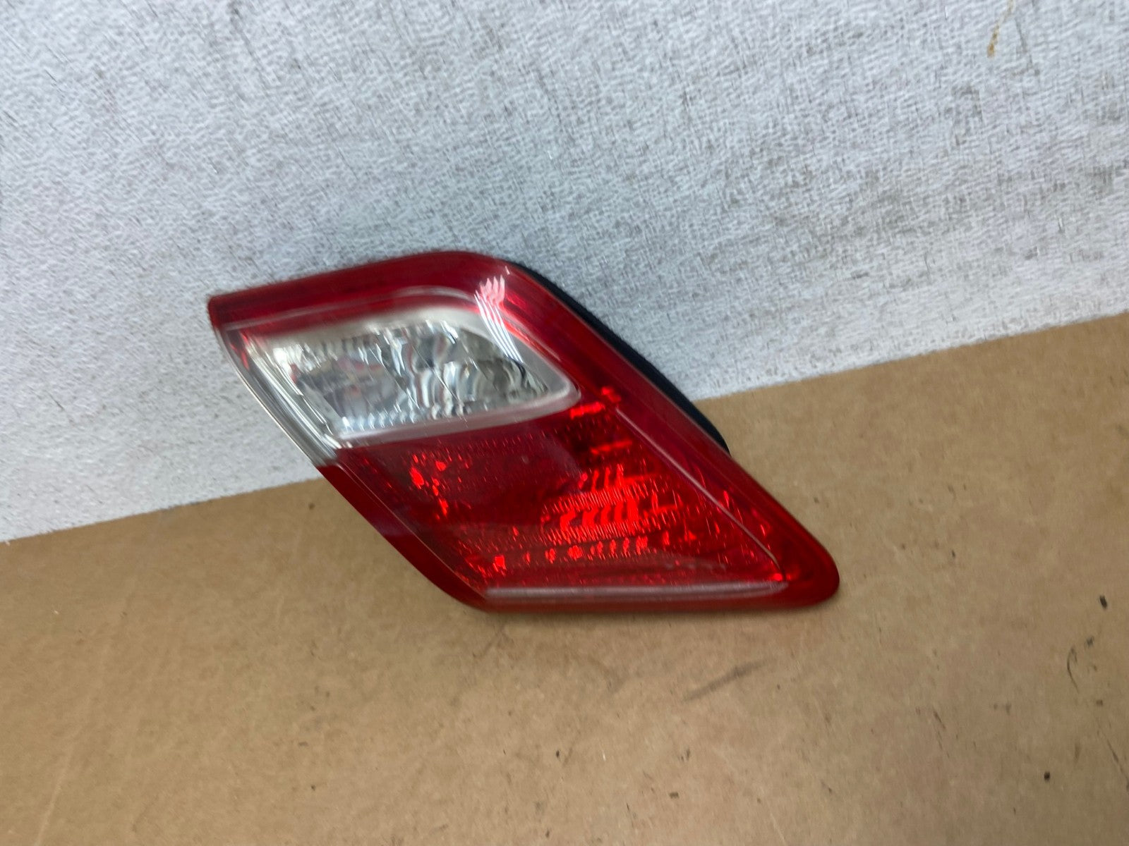 2007 2008 2009 Toyota Camry Left Driver Tail Light Trunk Lid Inner AE3011 LK1