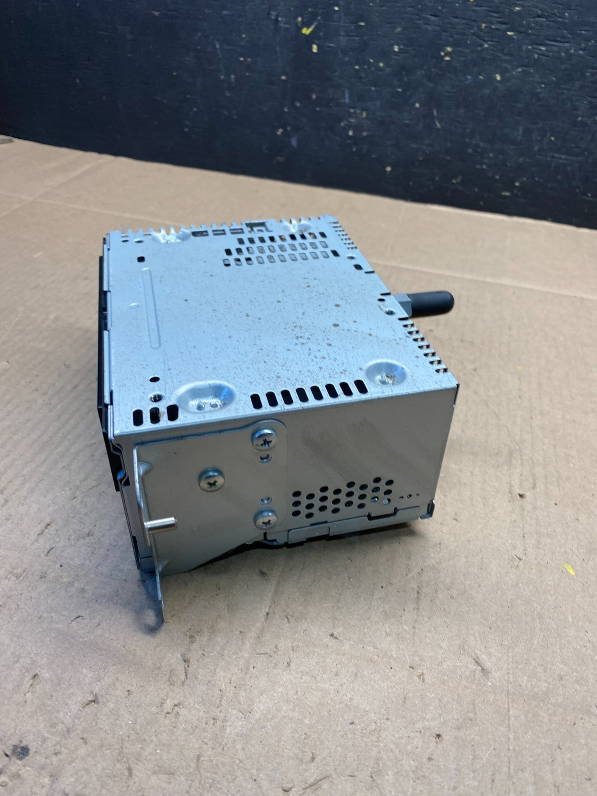 2014 2015 Ford Explorer Audio Equipment Radio Receiver AM FM CD r5981 DG2