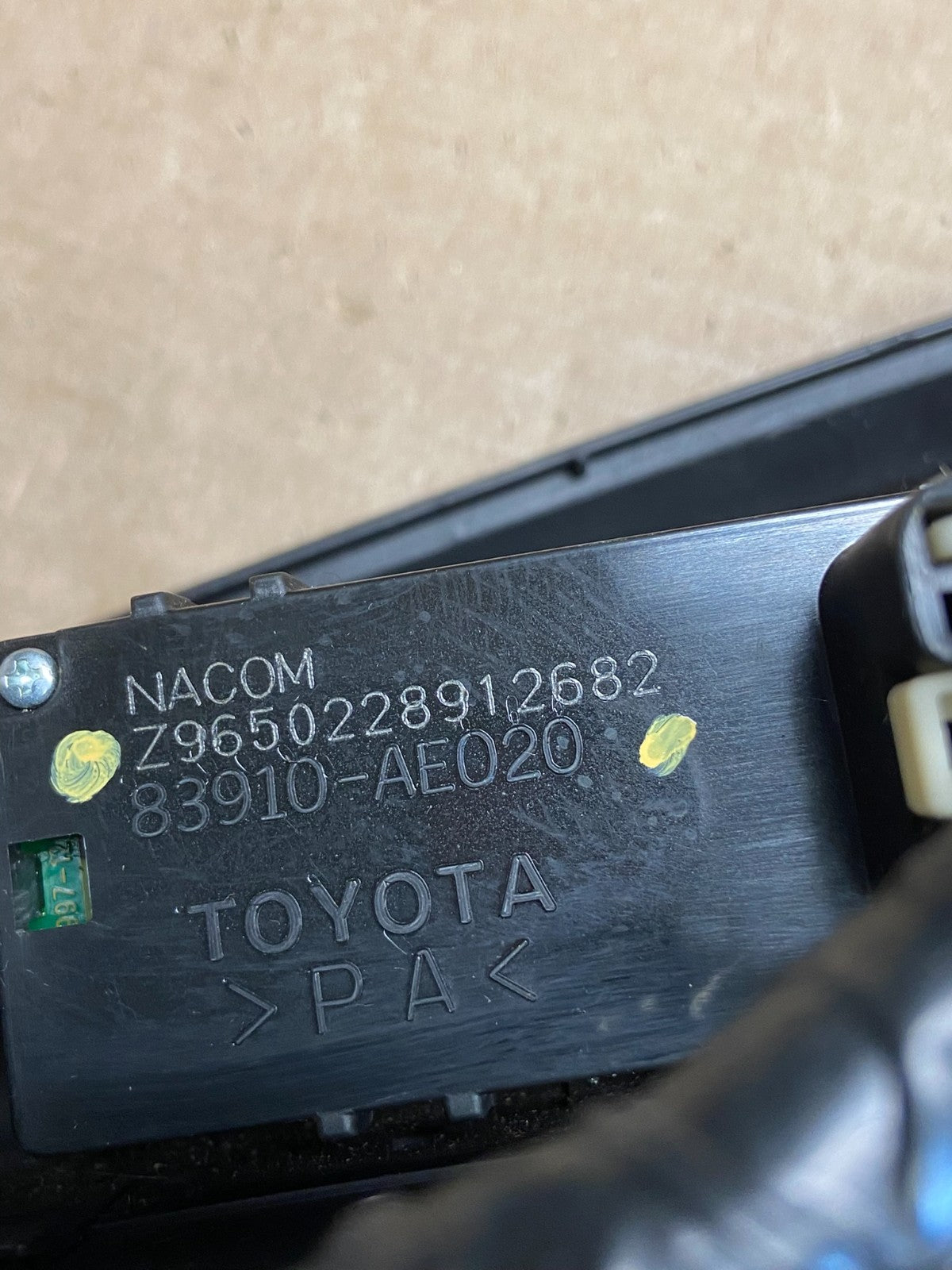 2000 to 2003 Toyota Sienna Speedometer Cluster Air Vent Bezel Trim ah3593 DG4