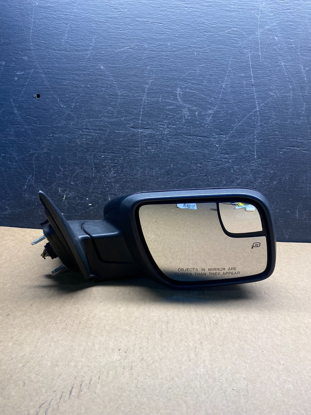 2011 to 2015 Ford Explorer Right Passenger View Door Mirror AG6019 DW7