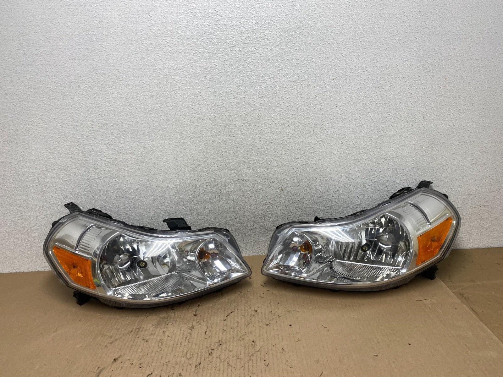 2007-2013 Suzuki SX4 Left+Right Side Halogen Headlights DEPO AE8864 DW0