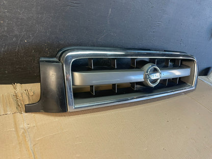 2002 2003 2004 Nissan Pathfinder Front Upper Grill Grille AE3570 DG2